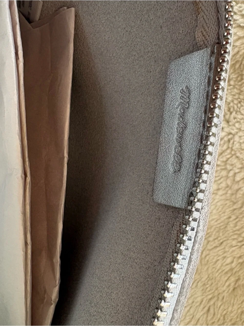 Madewell Leather Bag Essential zip pouch Silver NWT